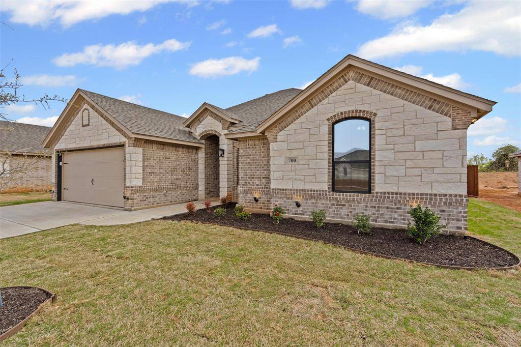 Springtown, TX 76082,700 Jameson