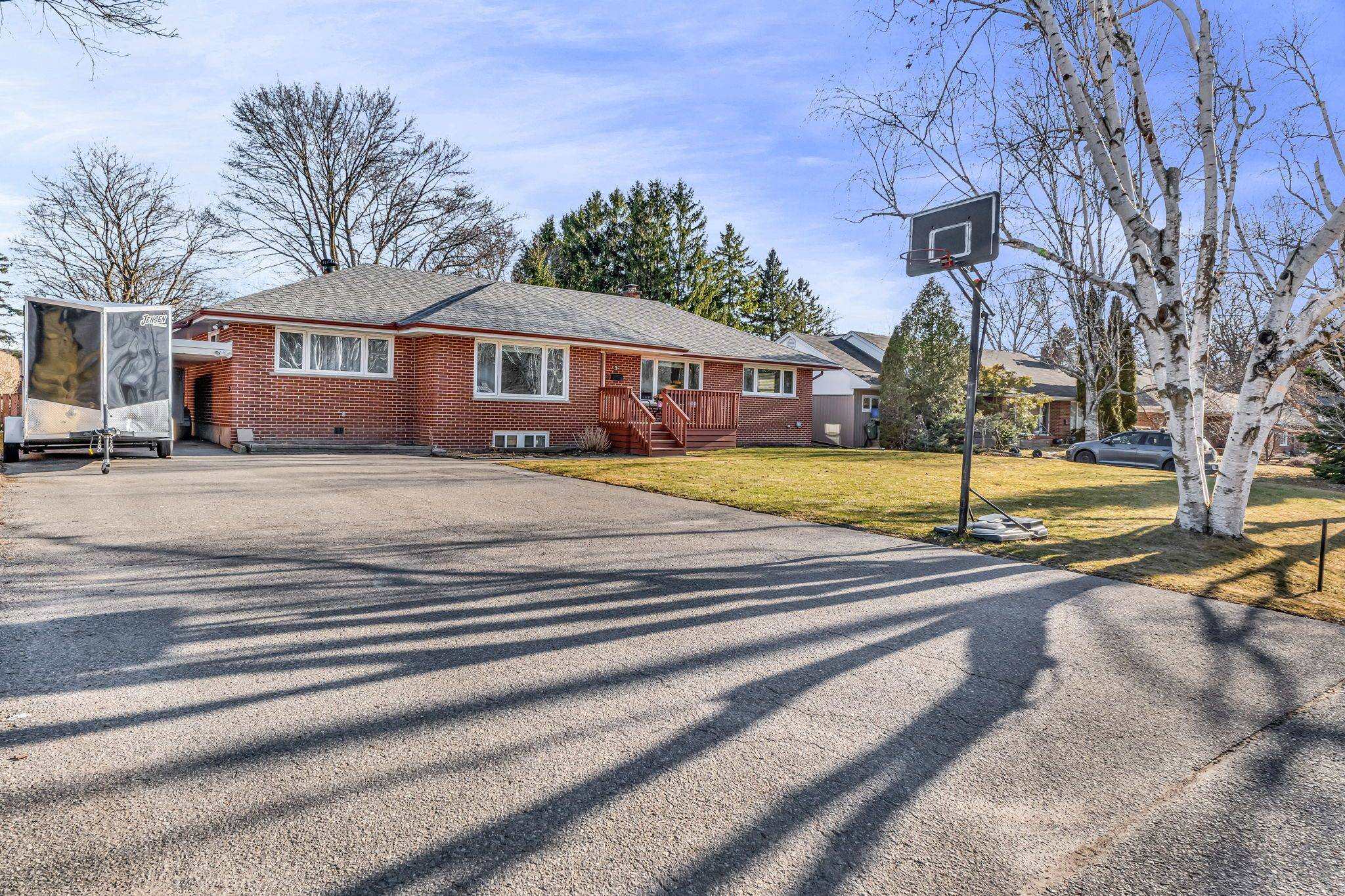 Clarington, ON L1C 2B8,3 Frederick AVE