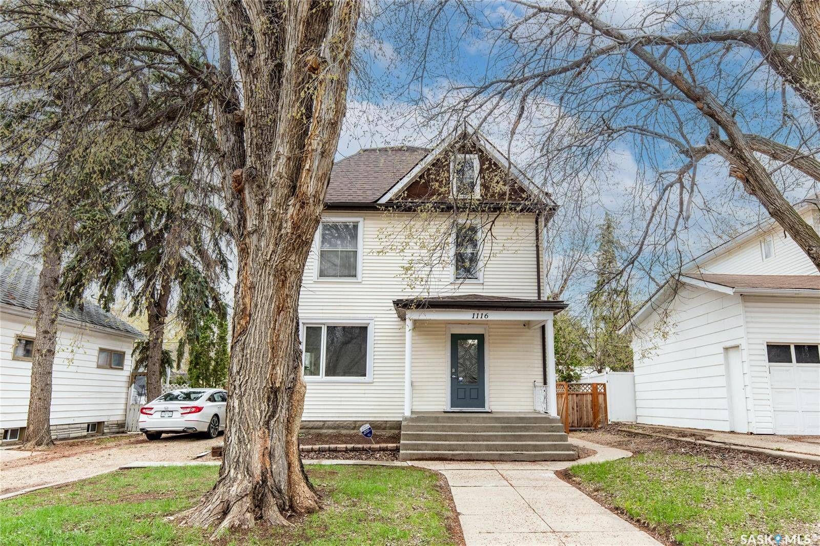 Moose Jaw, SK S6H 3W7,1116 1st AVENUE NW