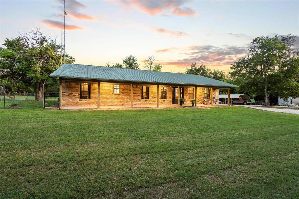 Bonham, TX 75418,2144 County Road 3040