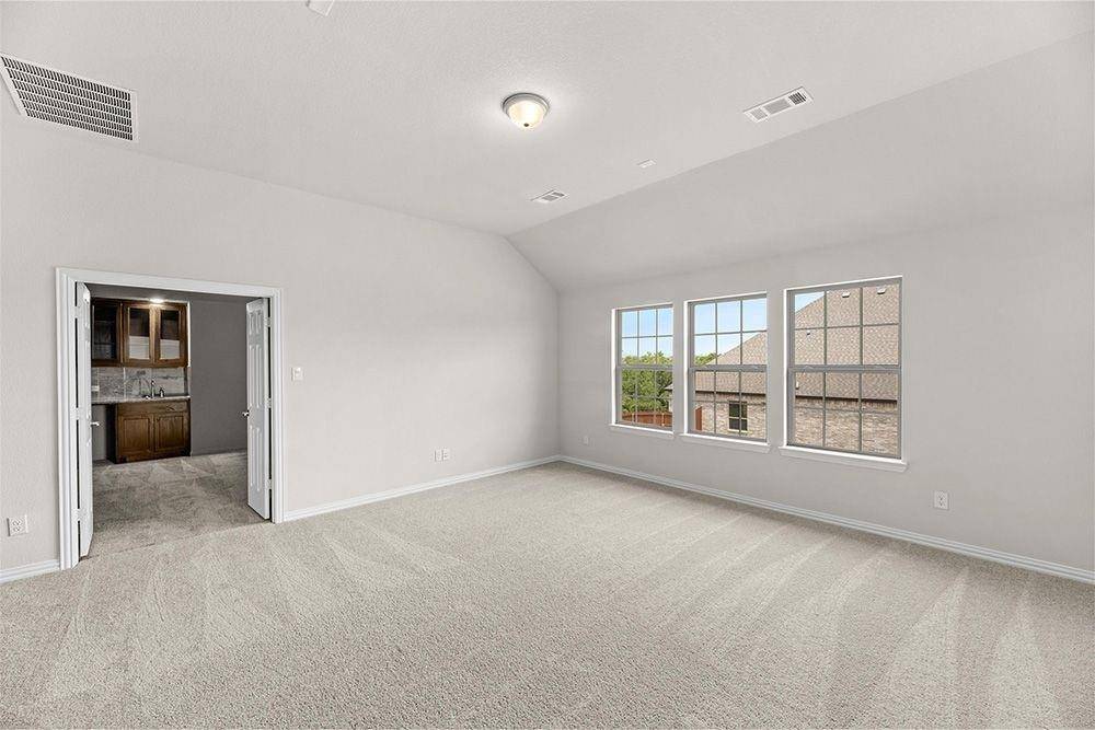 Burleson, TX 76028,1332 Cash Street