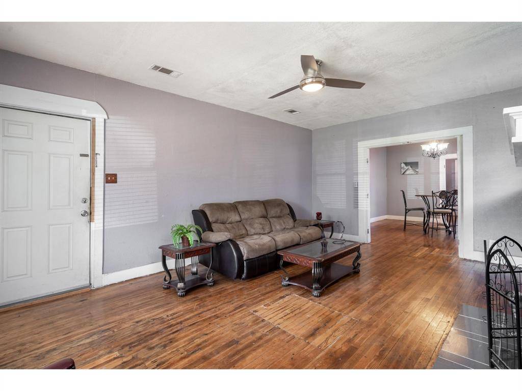 Fort Worth, TX 76110,3024 College Avenue