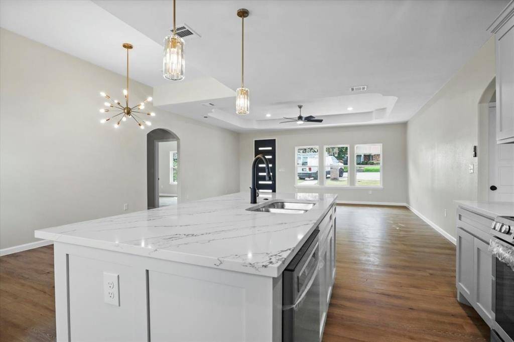 Fort Worth, TX 76119,2301 Donnyville