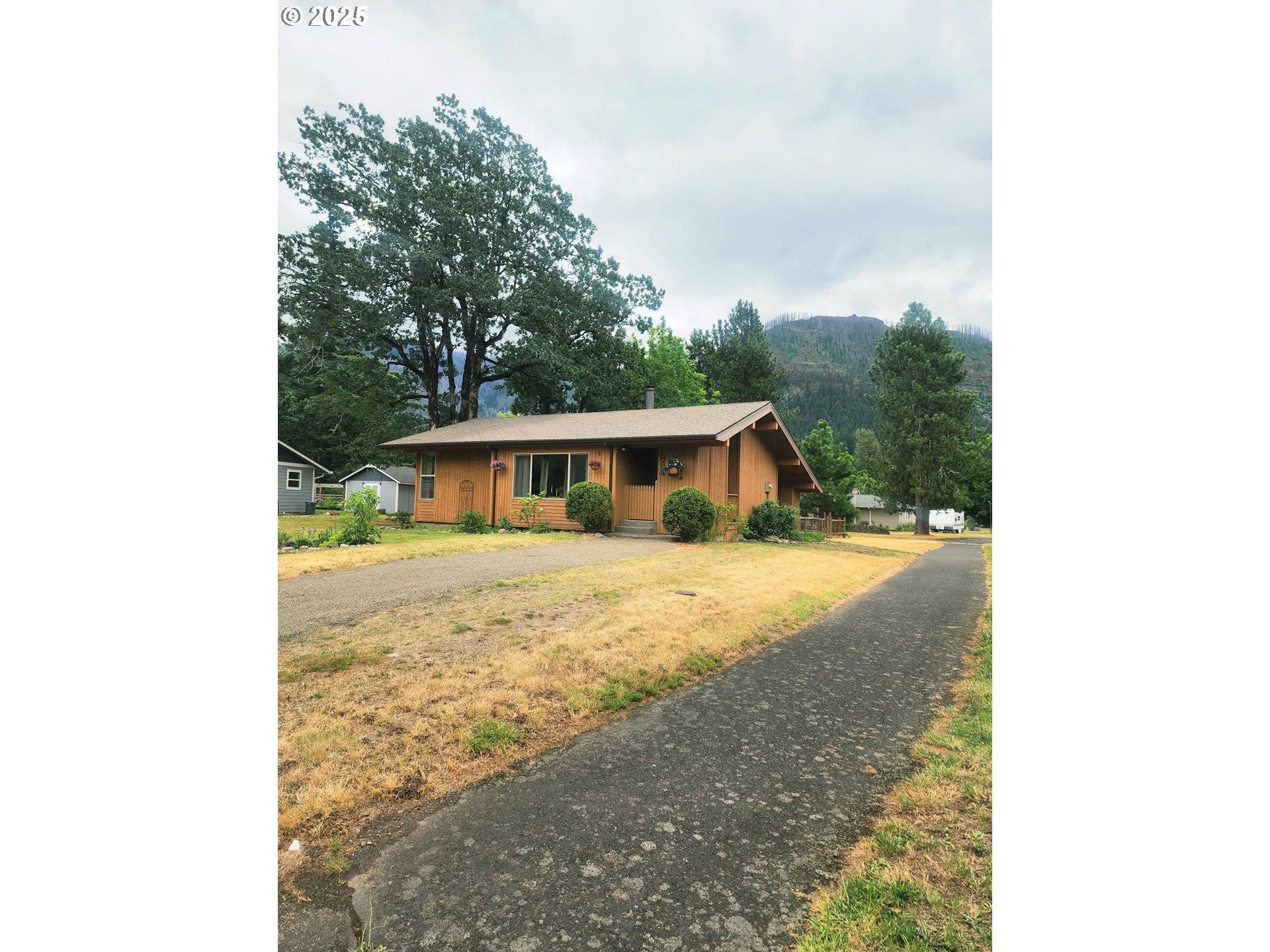 North Bonneville, WA 98639,704 FORT RAINS ST