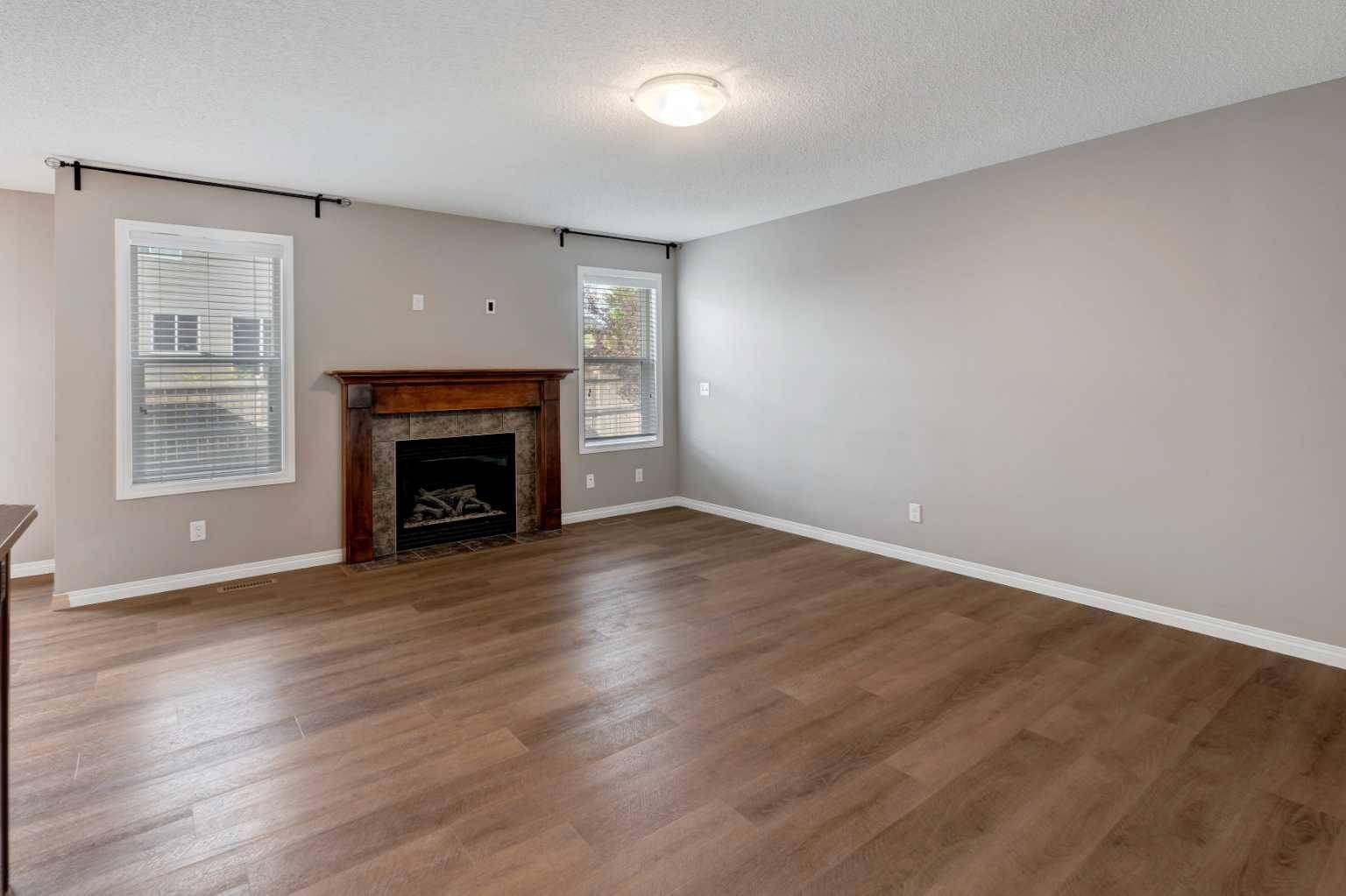 Airdrie, AB T4B 2P9,649 Windridge RD