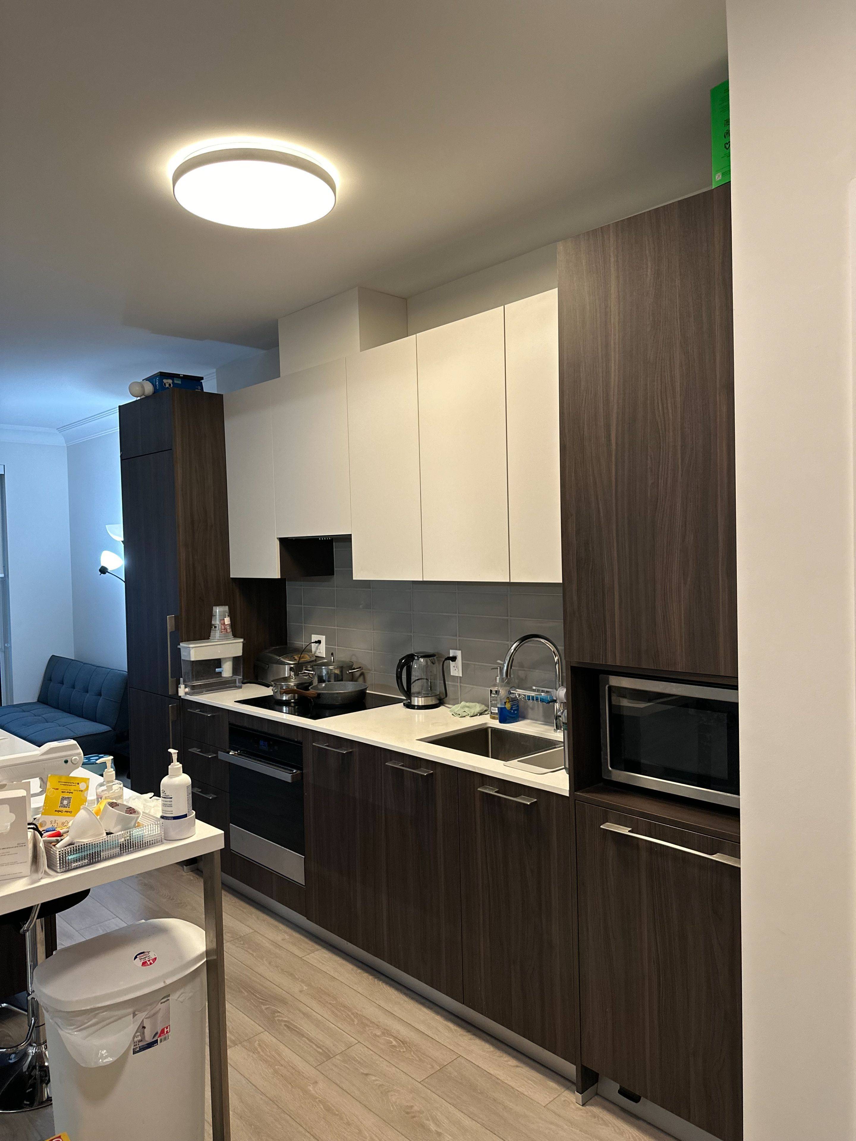 Markham, ON L3R 6M8,38 Water Walk DR #828