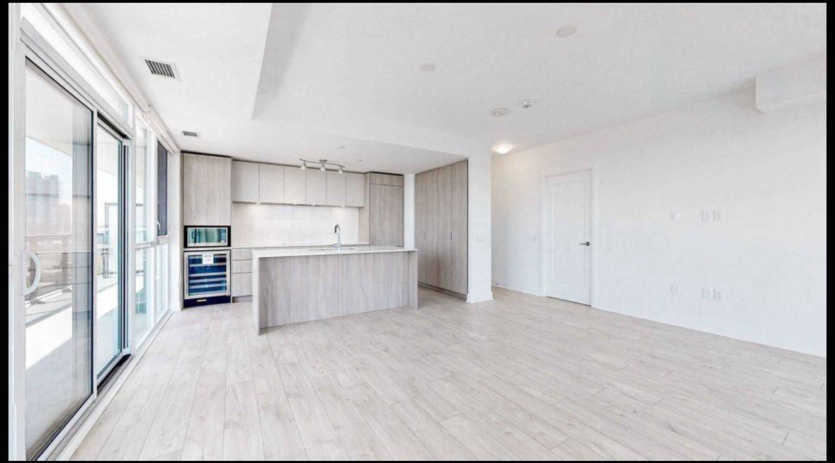 Toronto W06, ON M8V 0C4,65 Annie Craig DR #1109