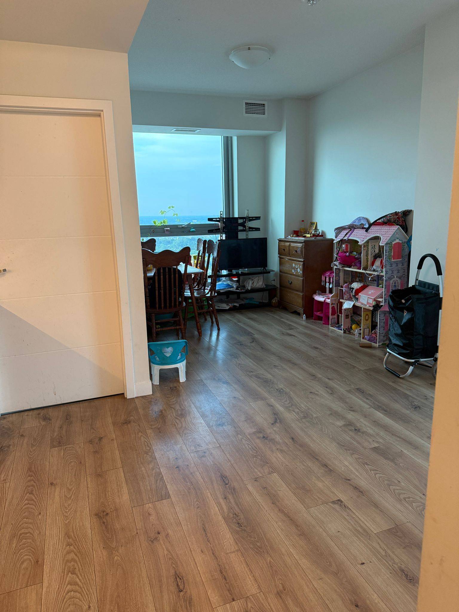 Kitchener, ON N2H 0C7,60 Frederick ST E #2602