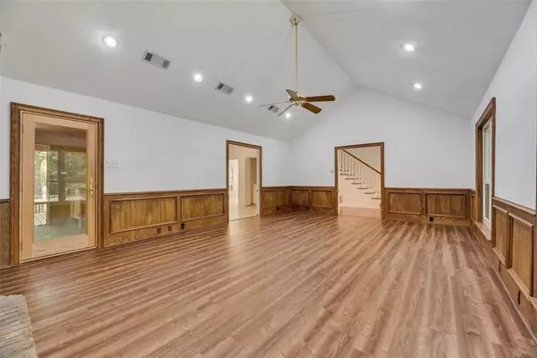 Terrell, TX 75160,9712 County Road 2432