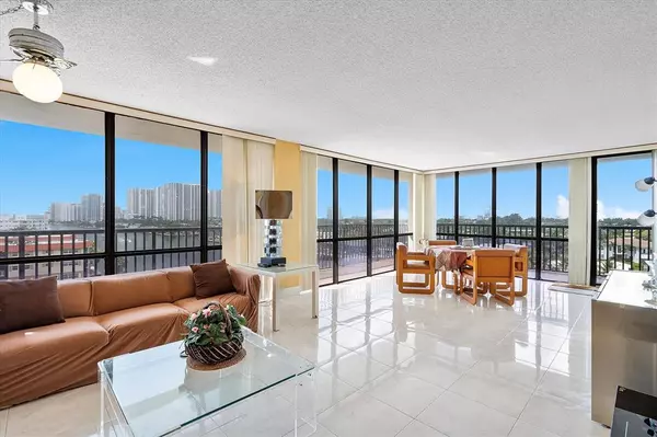 Hallandale Beach, FL 33009,2017 S Ocean Dr #710