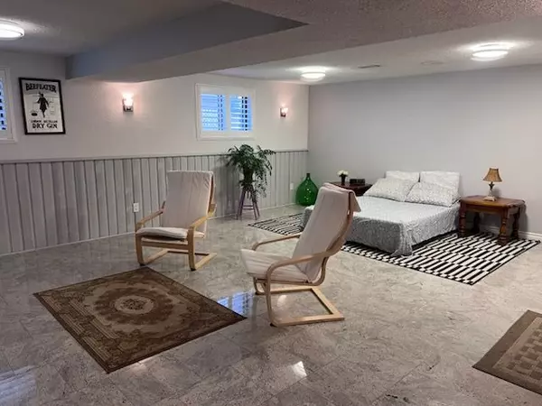 97 North Ridge RD, Vaughan, ON L4L 2G9