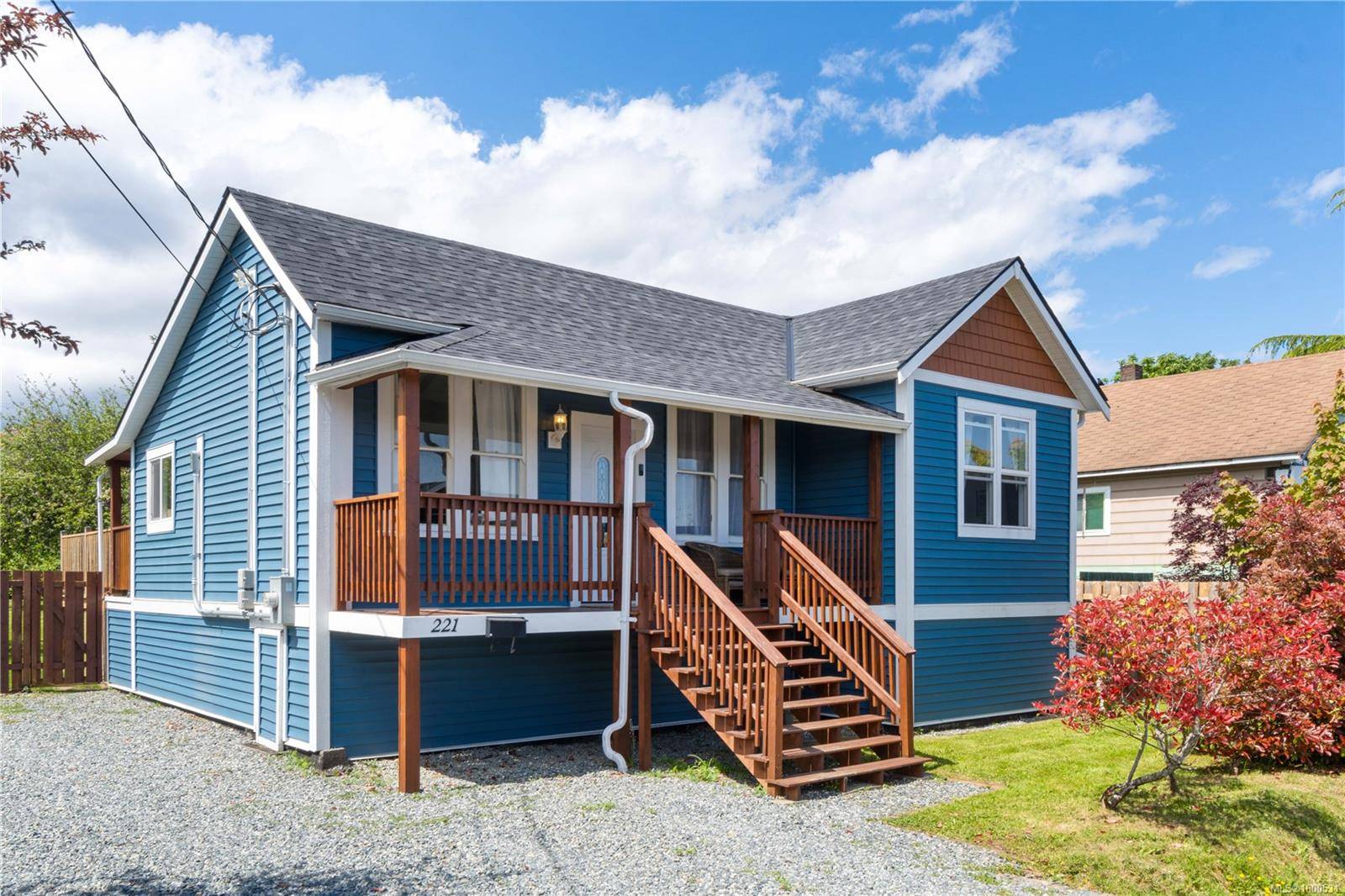 221 Eaton St, Nanaimo, BC V9R 4Y5