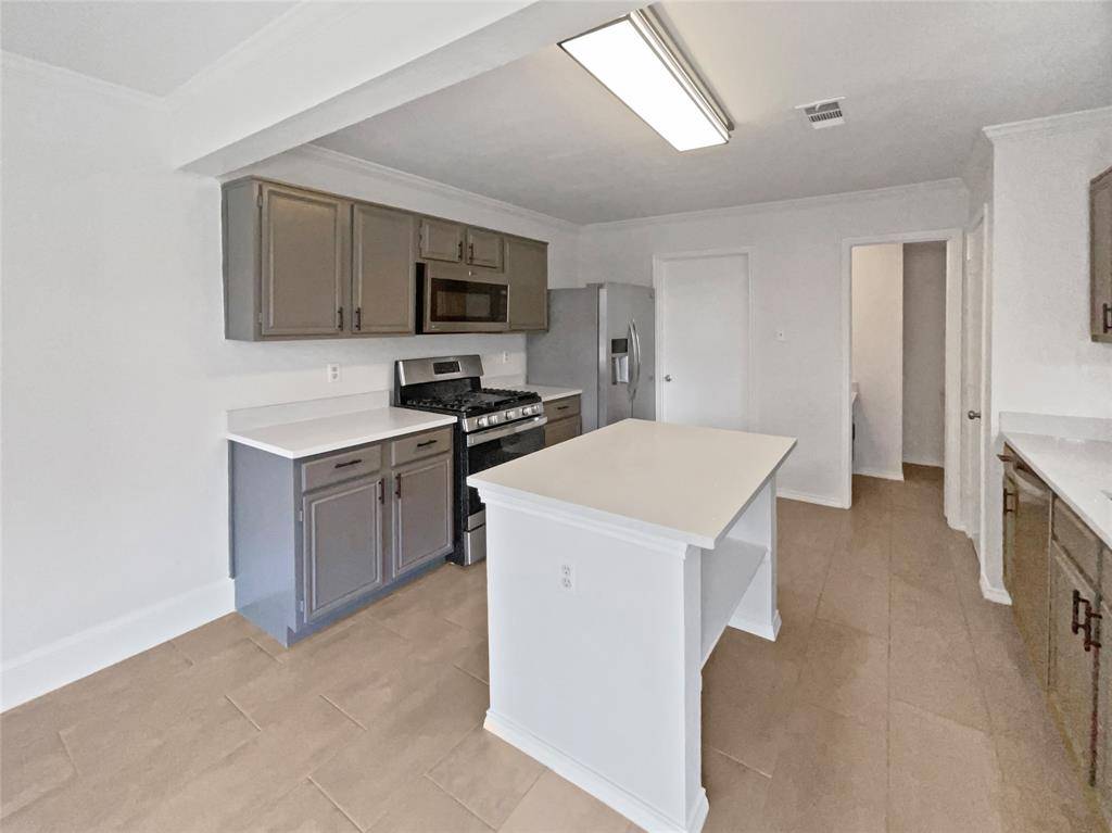 Garland, TX 75043,5103 Whitehaven Drive