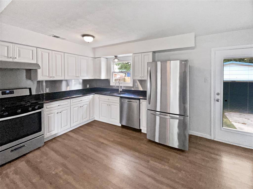Garland, TX 75040,1209 Sylvan Drive