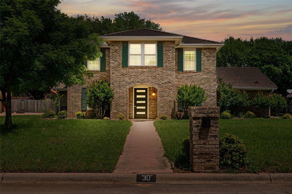 30 Crestwood Drive, Trophy Club, TX 76262