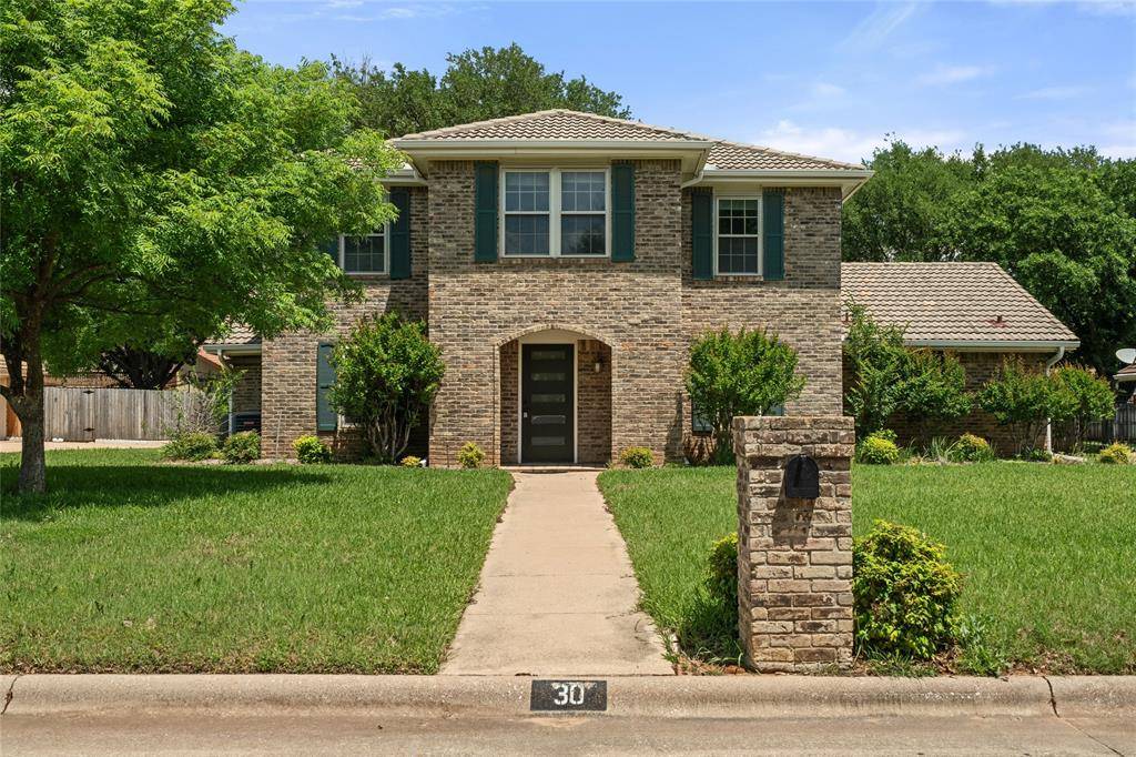 Trophy Club, TX 76262,30 Crestwood Drive
