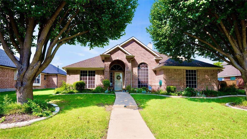 10202 Bent Tree Drive, Rowlett, TX 75089
