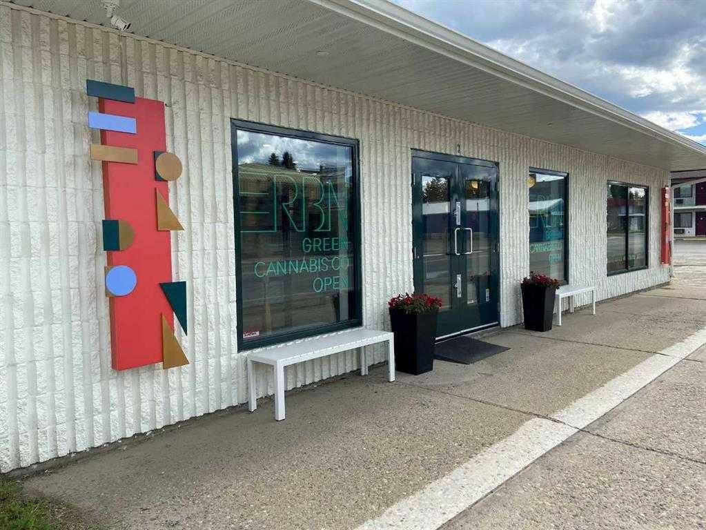 Sundre, AB T0M 1X0,305 Main AVE West