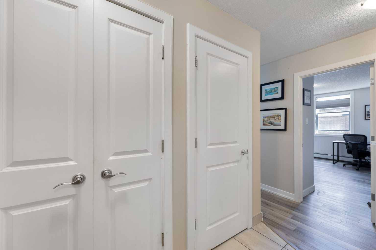 Calgary, AB T2R 0M9,605 14 AVE Southwest #305