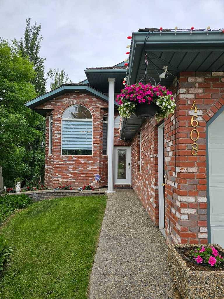 Wedgewood, AB T8W 2G7,4608 93b ST