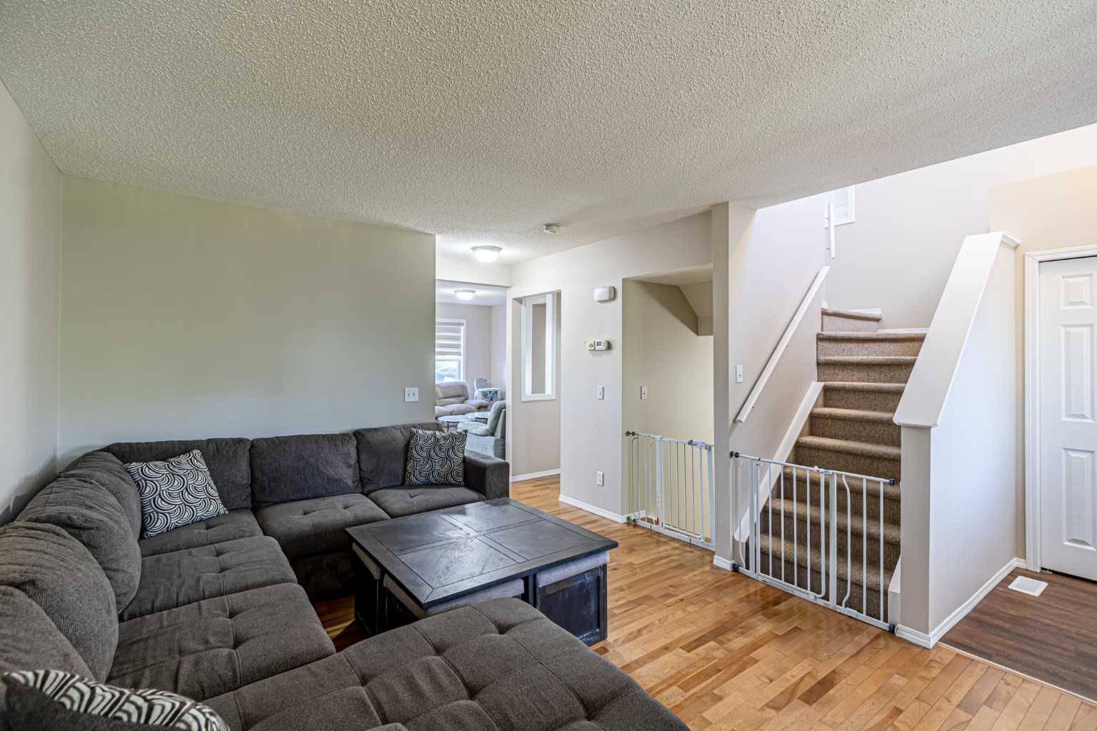Calgary, AB T3K 6G2,112 Covepark Rise NE