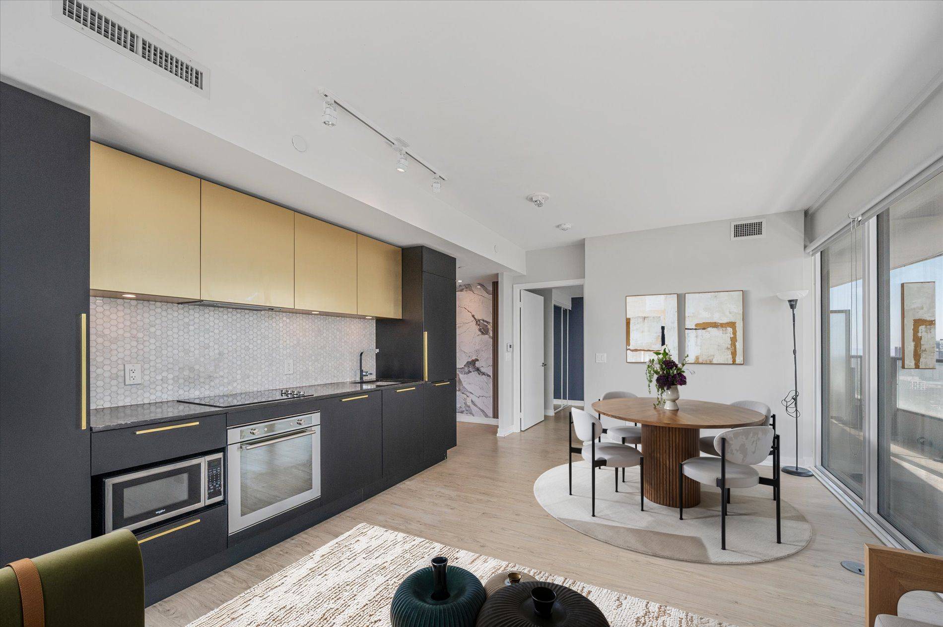 85 Wood ST #3603, Toronto C08, ON M4Y 0E8