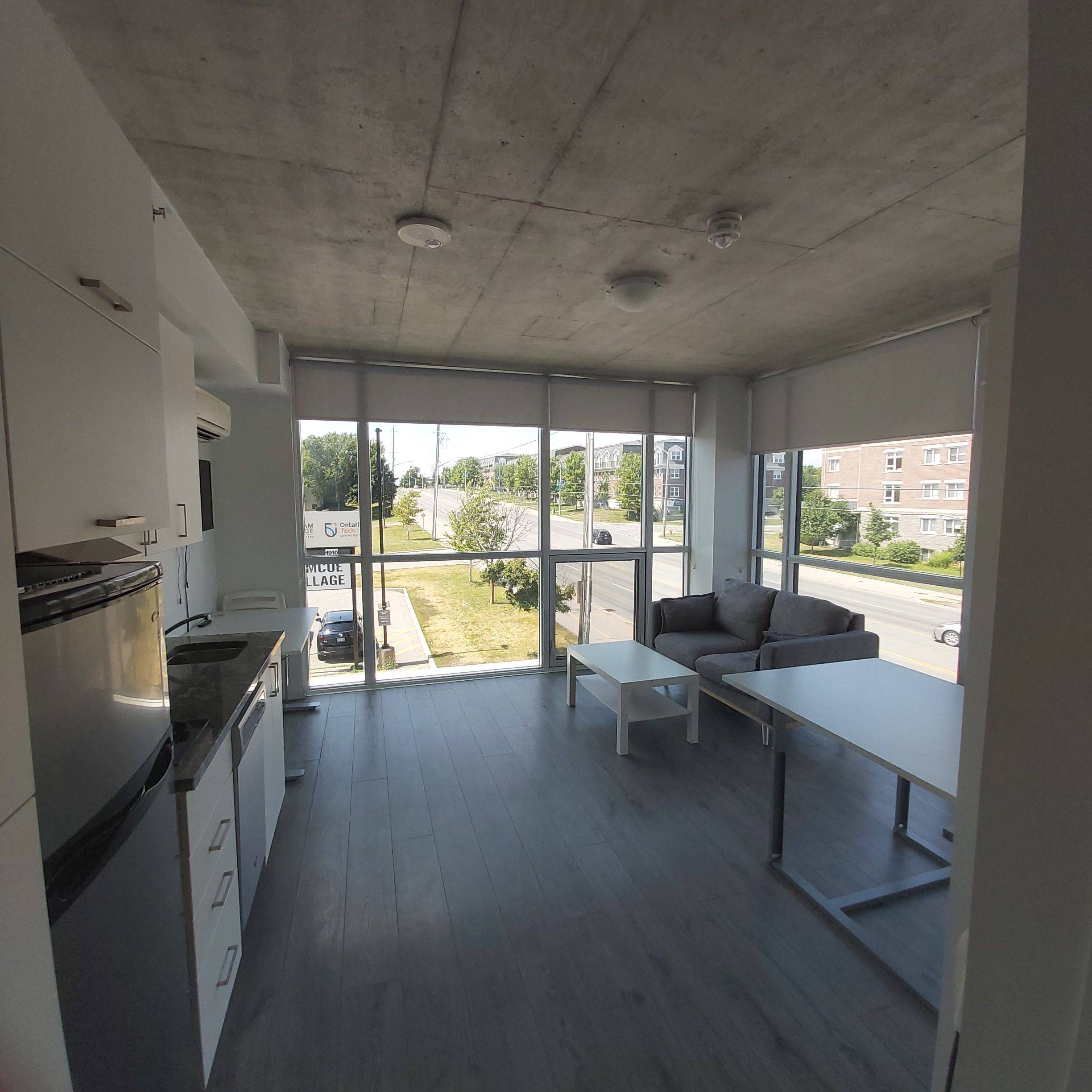Oshawa, ON L1G 4Y3,1900 Simcoe ST N #unit 231