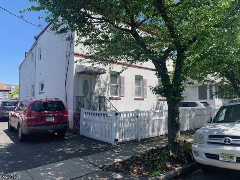 Lodi Boro, NJ 07644,13 Avenue A