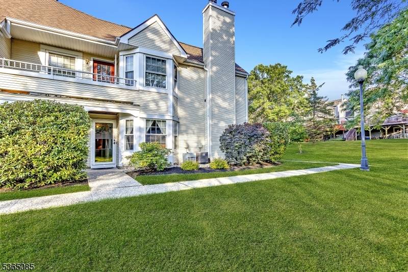 1407 Pinhorn Dr #1407, Bridgewater Twp., NJ 08807