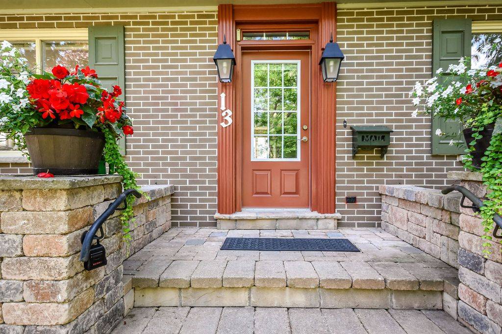 Orillia, ON L3V 2L6,13 Francis RD