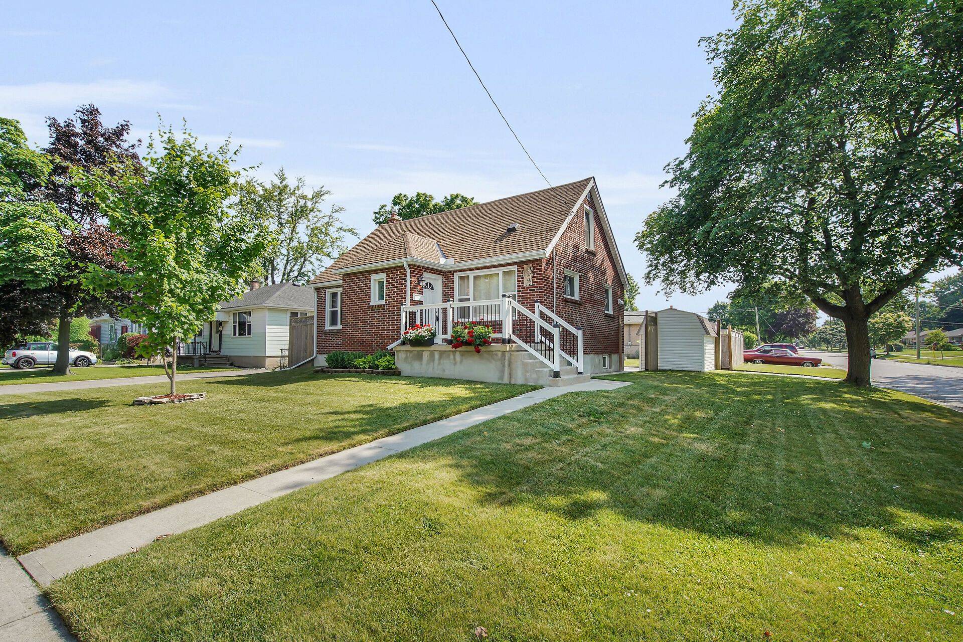 216 Vancouver ST, London East, ON N5W 4R8