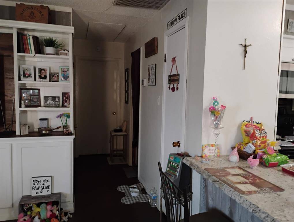 Kemp, TX 75143,704 E 9th Street