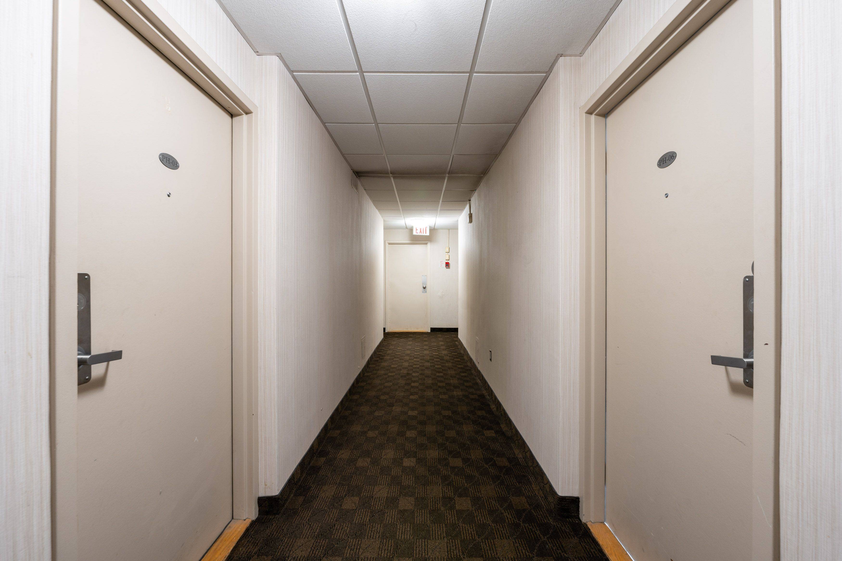 Toronto E03, ON M4C 5L6,5 Massey SQ #PH5