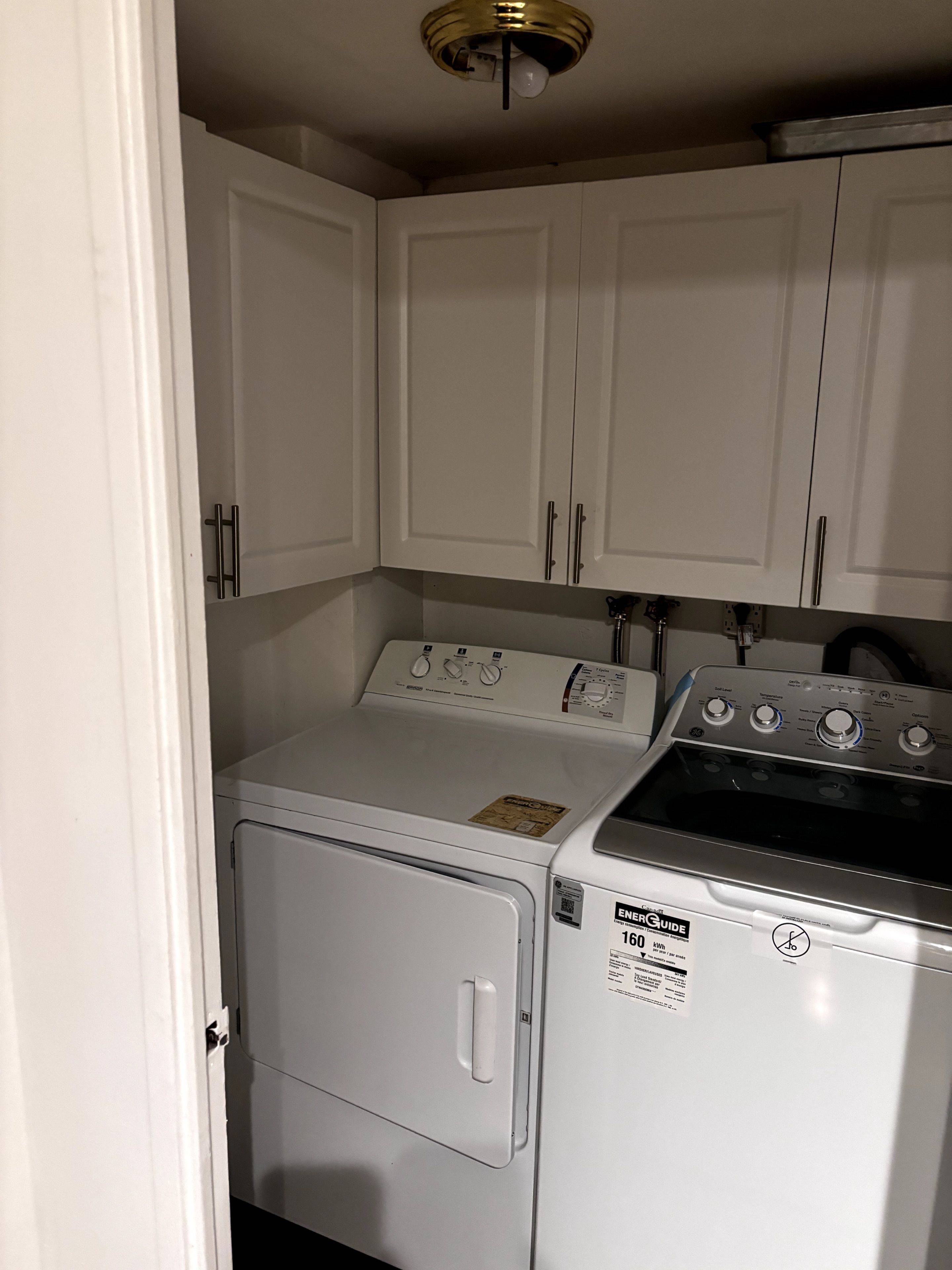 Markham, ON L3T 3C2,1 Royal Orchard BLVD #1107