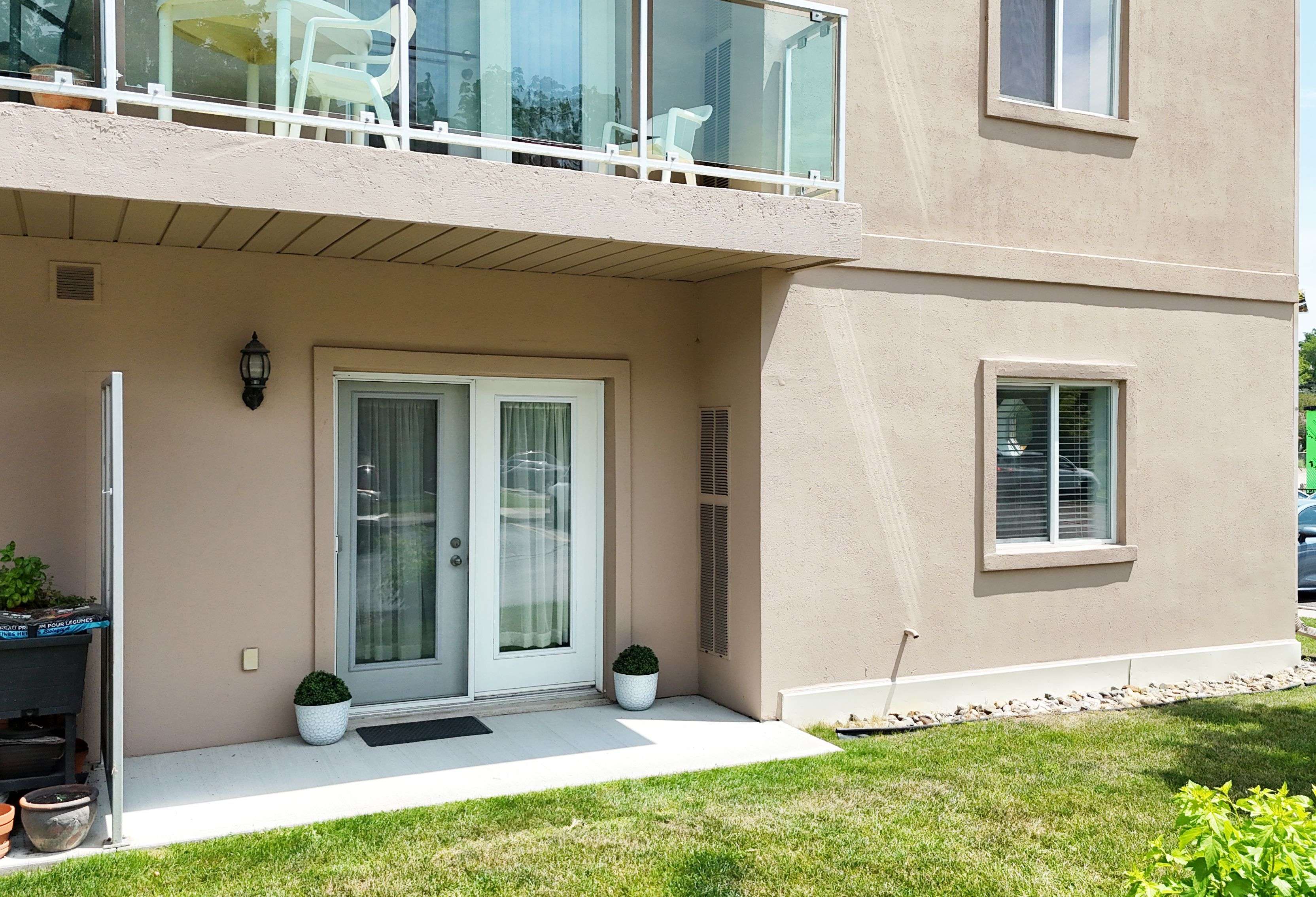 Orillia, ON L3V 1J7,115 Bond ST #108