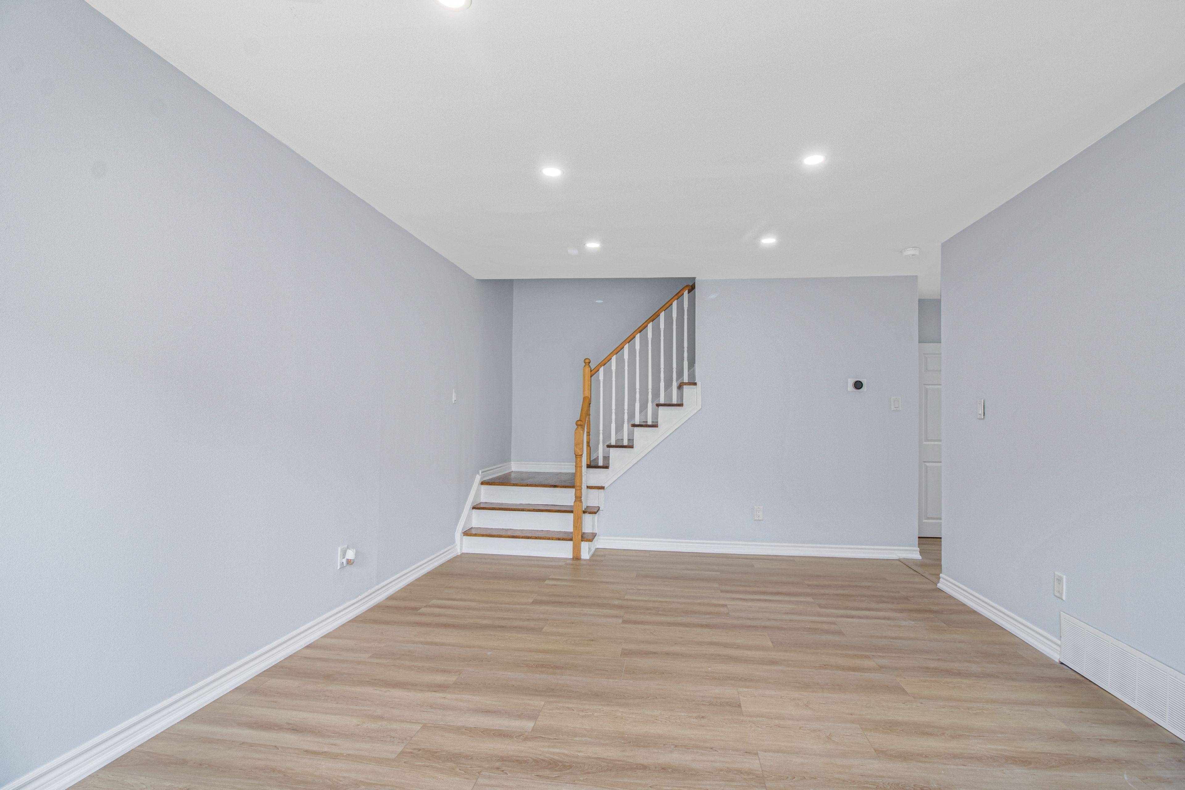 Brampton, ON L6W 3C6,212 Town House CRES #212