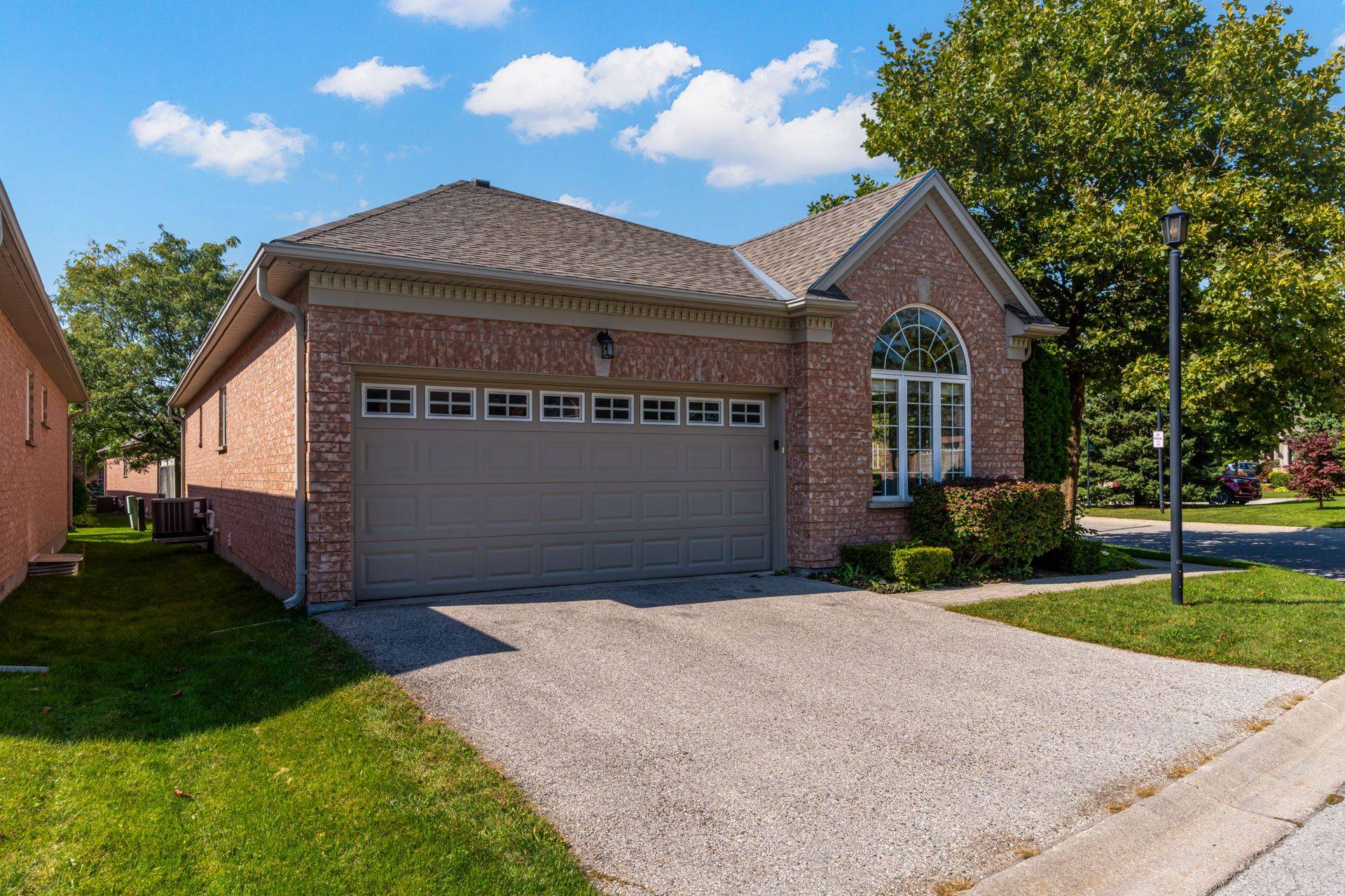 London South, ON N6M 1K9,2025 Meadowgate BLVD #145