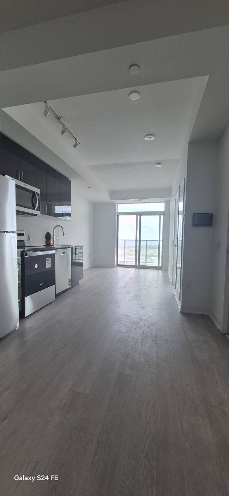 Hamilton, ON L8E 0L3,2782 Barton ST E #1413