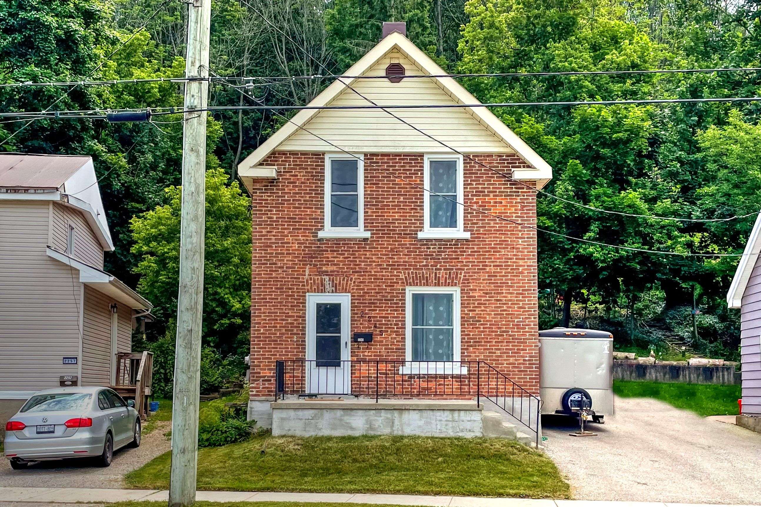 2245 3rd AVE E, Owen Sound, ON N4K 2M5