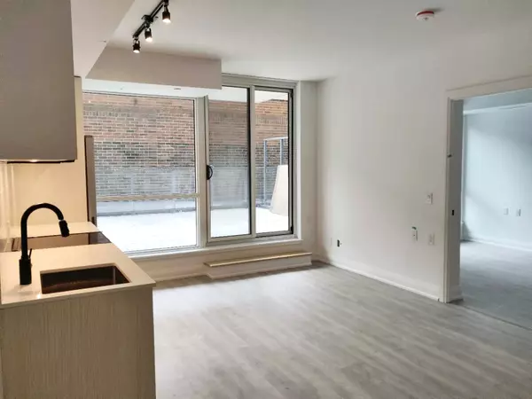 Toronto E02, ON M4C 0B1,2369 Danforth AVE #202