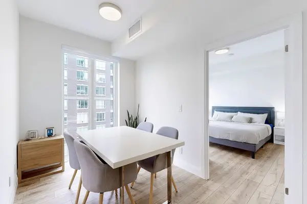 Burlington, ON L7S 0A5,500 Brock AVE #707