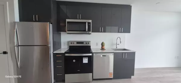 Hamilton, ON L8E 0L3,2782 Barton ST E #1413