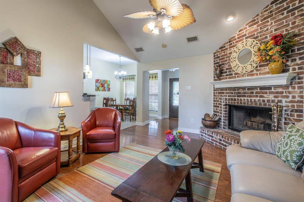 Waxahachie, TX 75165,107 Big Bend Boulevard