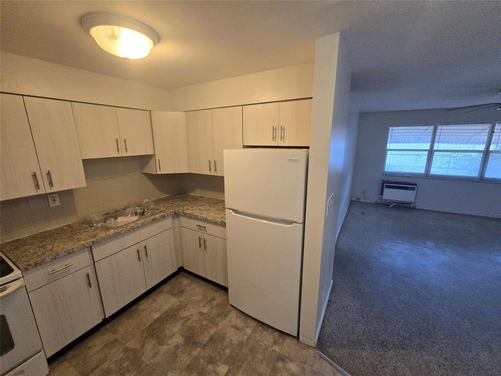 2850 SW 1st St #3, Fort Lauderdale, FL 33312