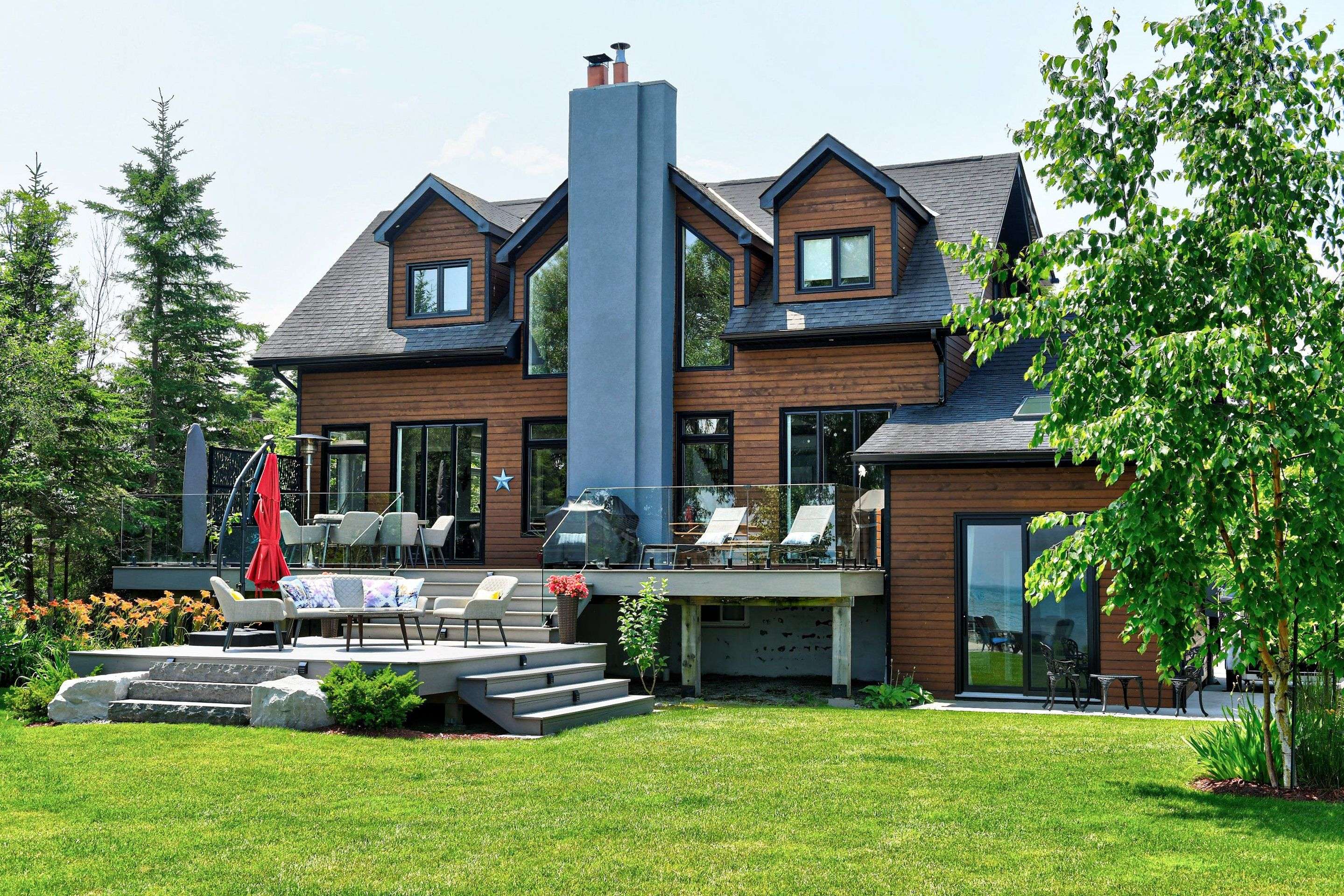 Collingwood, ON L9Y 0X2,33 D LN