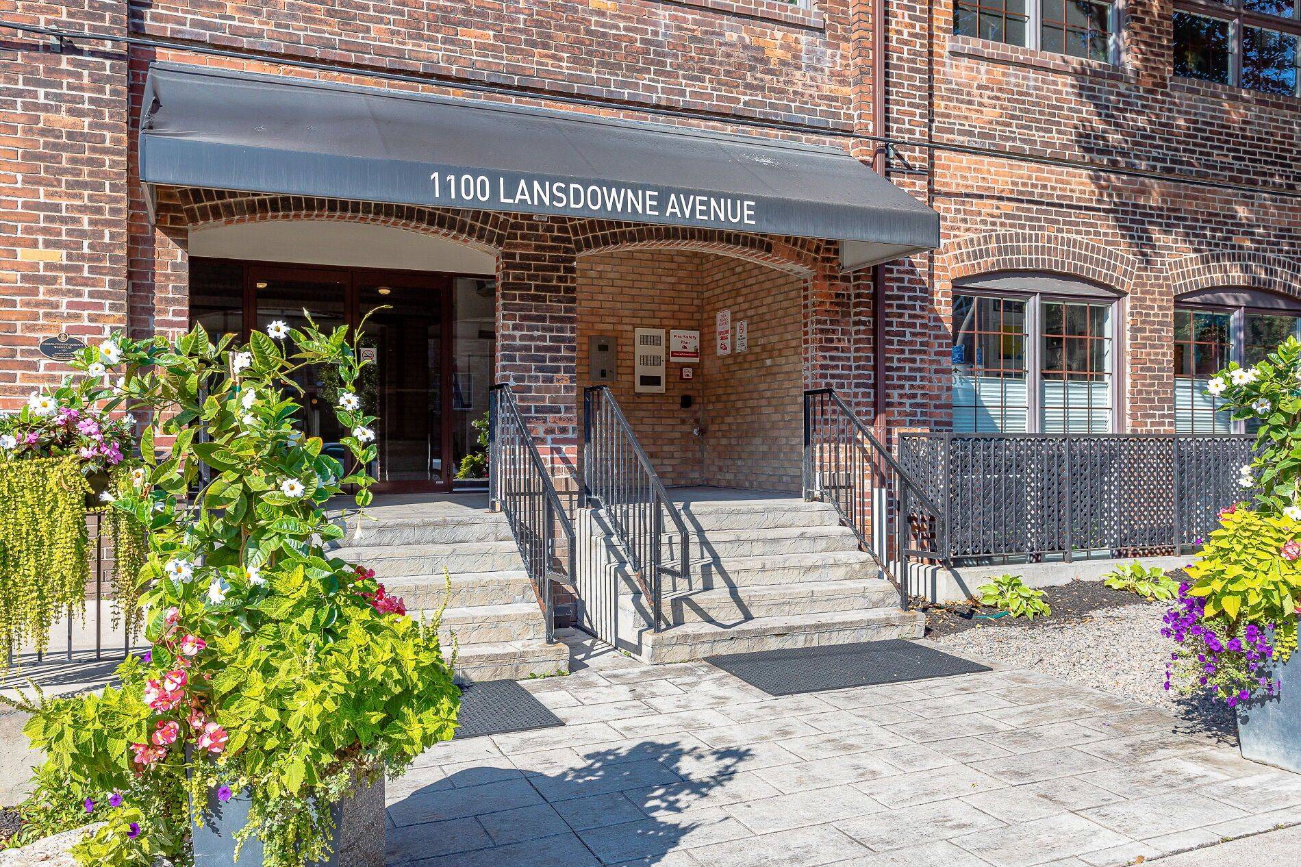 Toronto W02, ON M6H 4K1,1100 Lansdowne AVE #A1