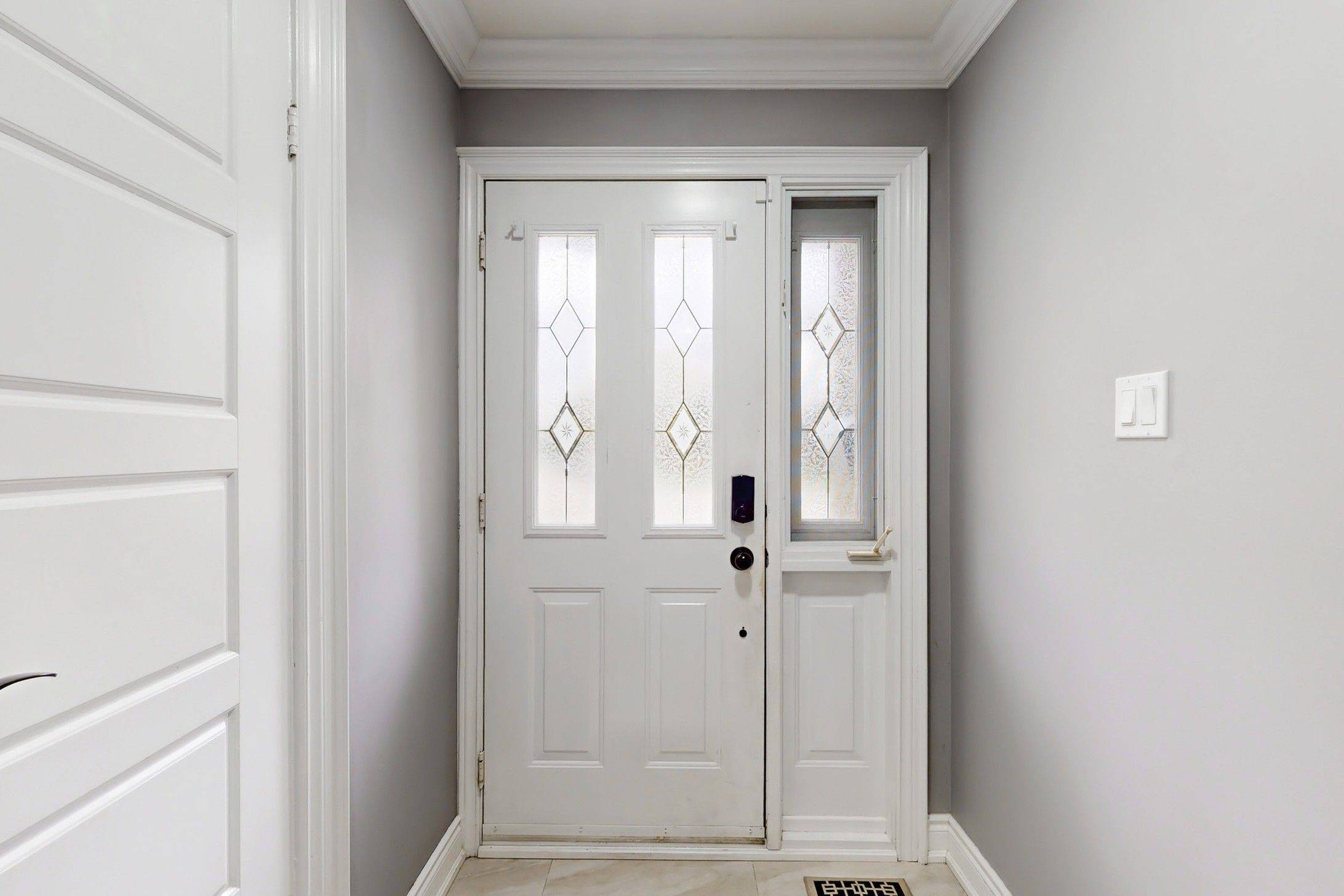 Brampton, ON L6S 1K7,53 Geneva CRES