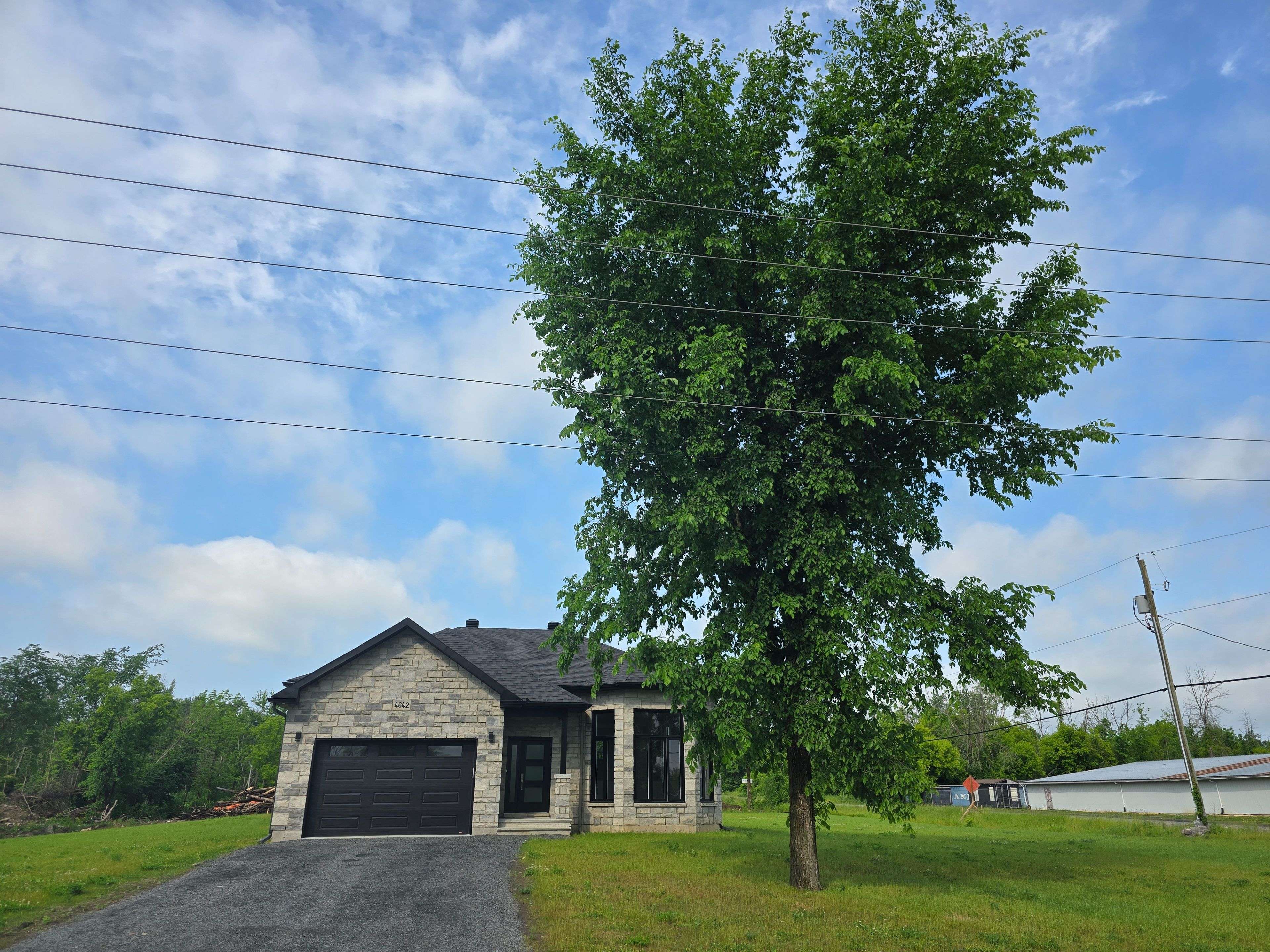 4642 CORNETT LN, South Stormont, ON K0C 2A0