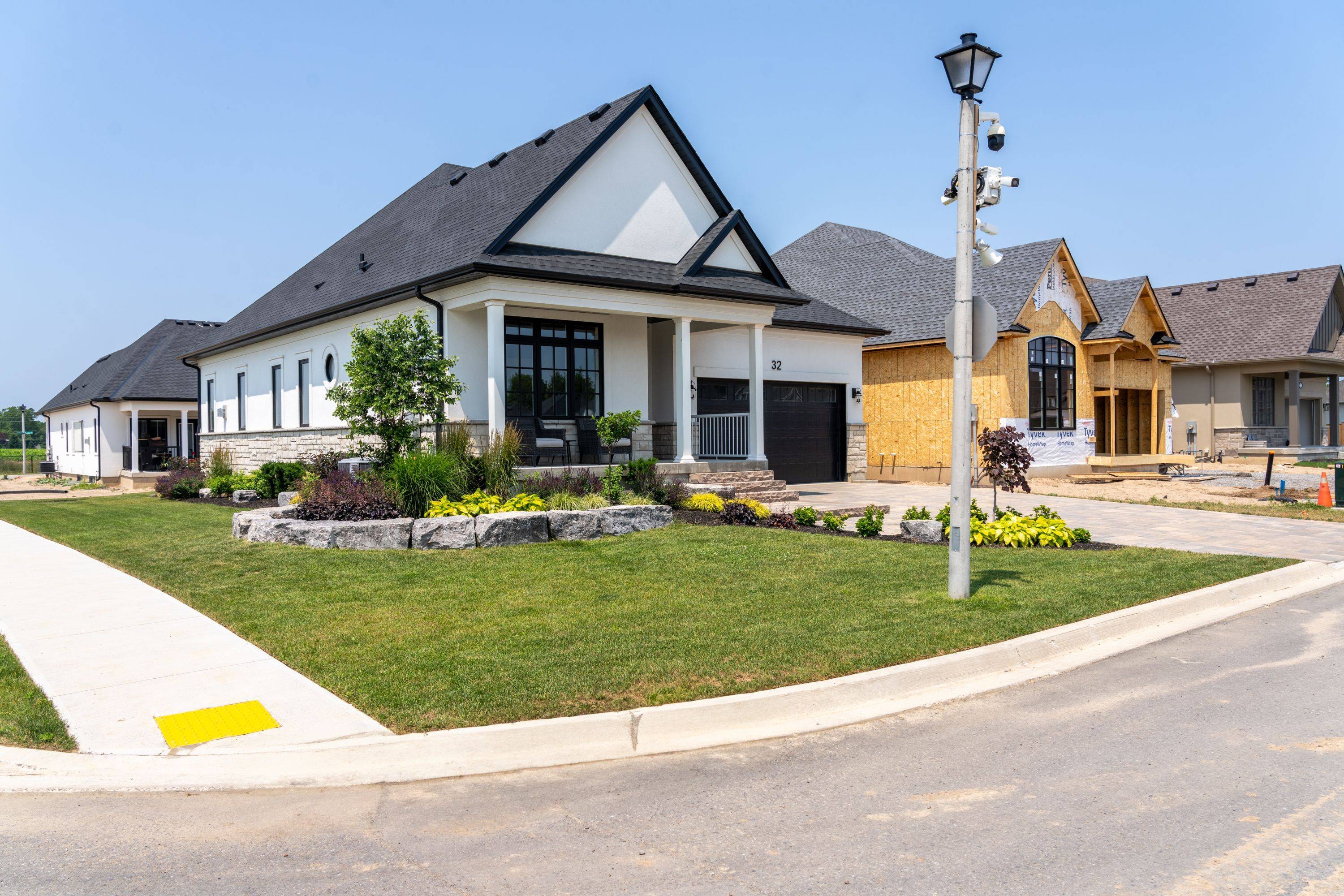 Niagara-on-the-lake, ON L0S 1J0,32 Harvest DR