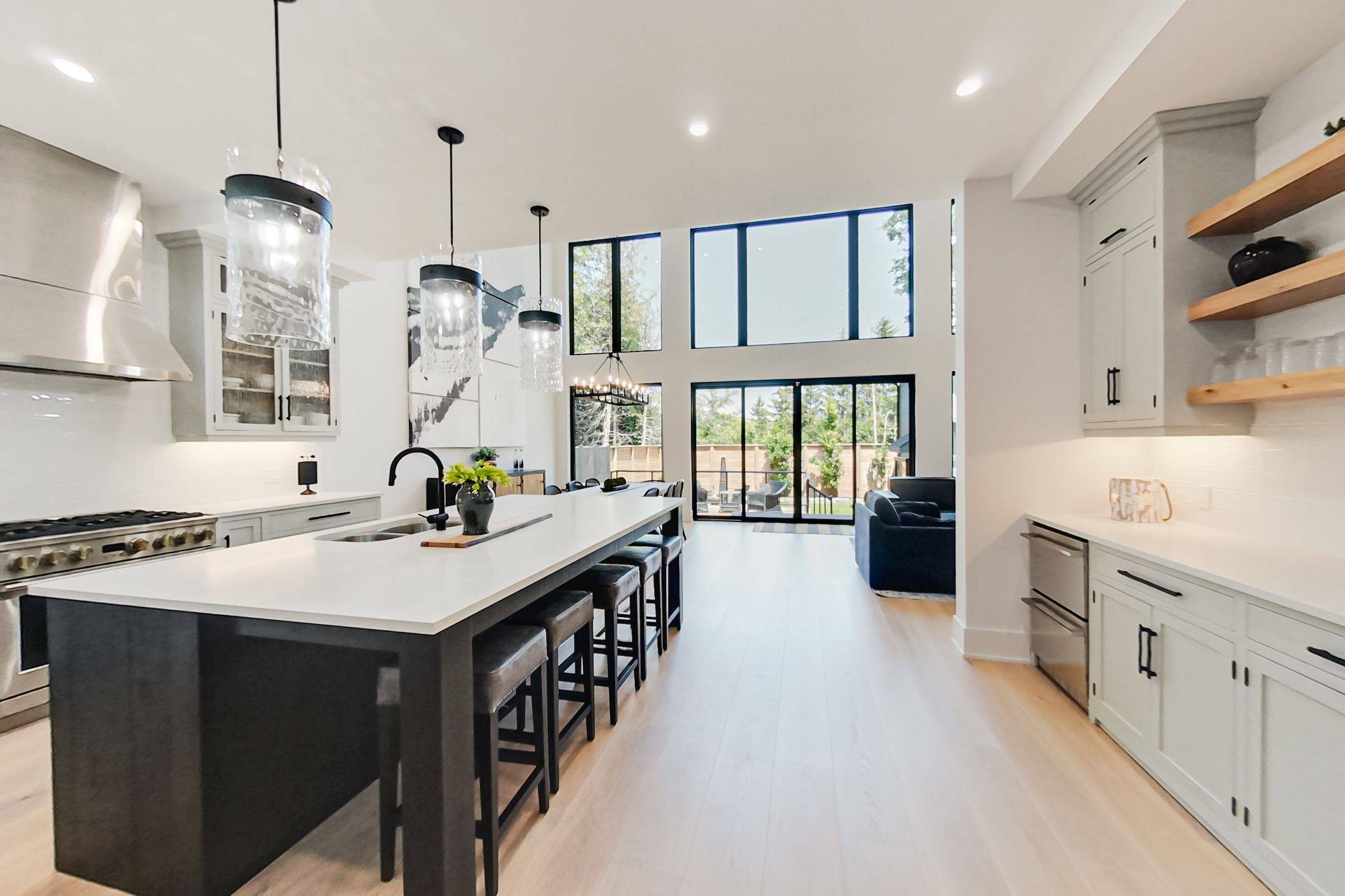 Blue Mountains, ON N0H 2P0,74 Arthur ST E
